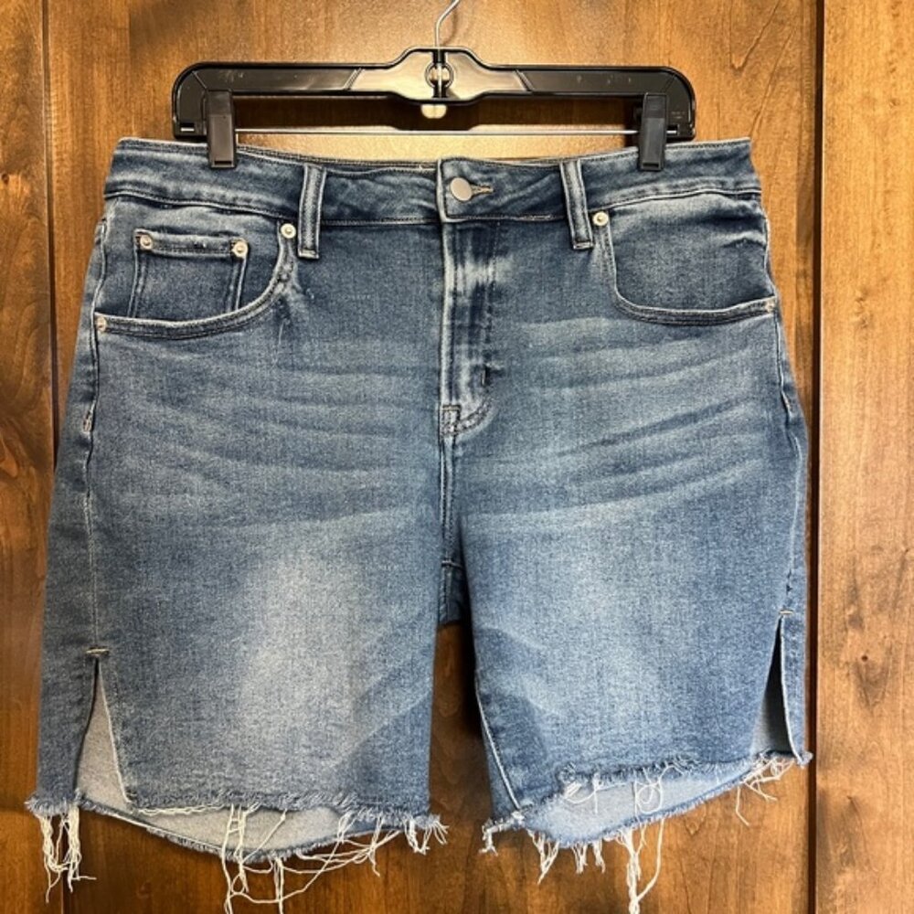 Oli & Hali shorts - size L oversized